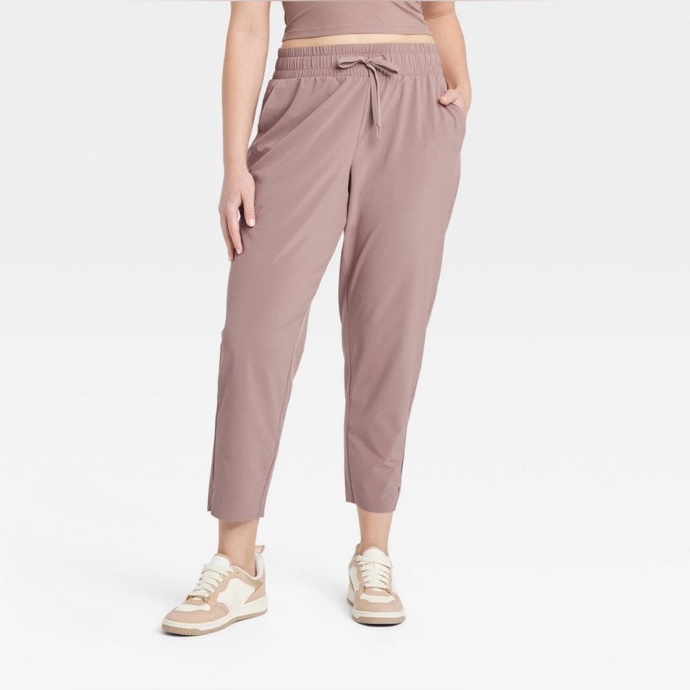 NWT ALL IN MOTION XS XL women’s woven tapered pants sz XS XL ✨